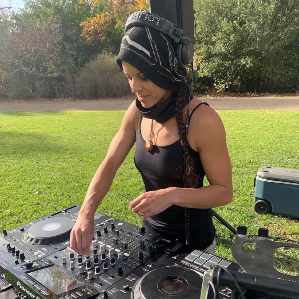 Meet your Posher, Lana